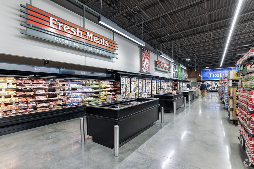 More Photos Of 16533 N May Ave, Edmond Unknown For Lease