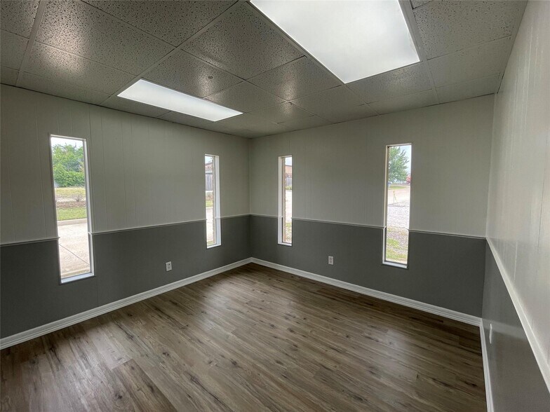 More Photos Of , Midlothian Industrial For Sale