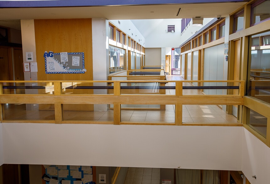 More Photos Of 3516 Covington Hwy, Decatur Office For Sale