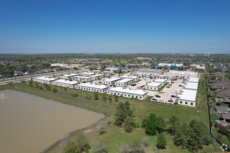 More Photos Of 3129 Kingsley Dr, Pearland Medical For Lease