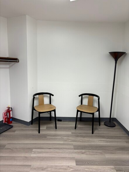 More Photos Of 1026 Hilton Parma Rd, Hilton Office For Lease