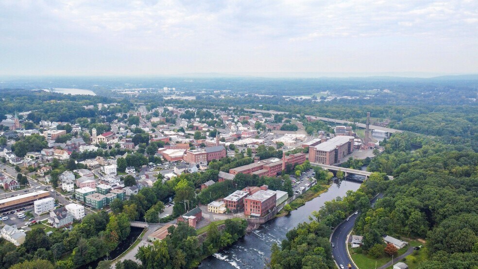 More Photos Of 35 Lower Grape St, Chicopee Warehouse For Sale