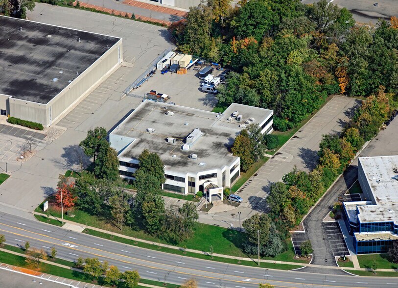 More Photos Of 2505 Meadowvale Blvd, Mississauga Flex For Lease