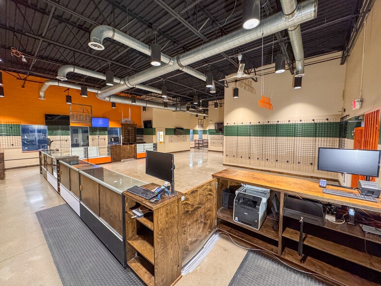 More Photos Of 1616 State Route 28, Loveland Freestanding For Sale