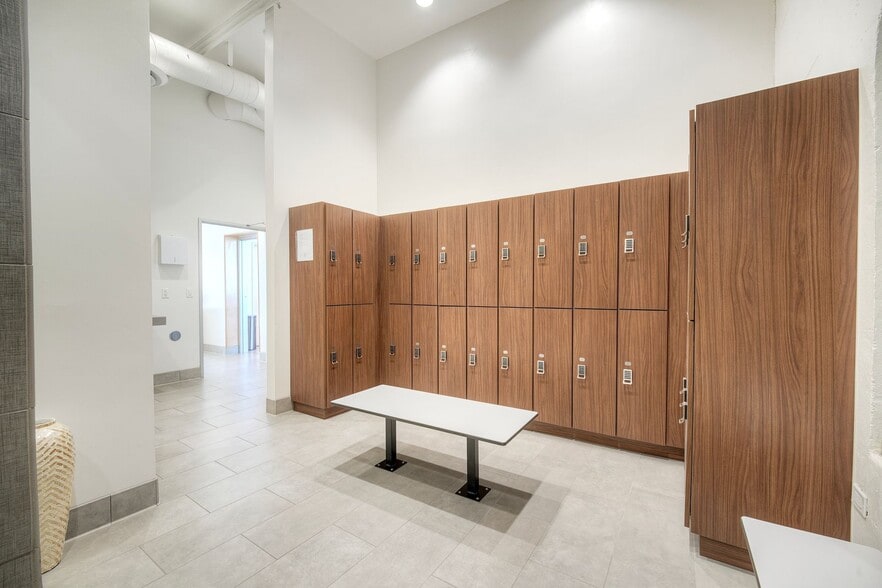 More Photos Of 1523 S Coast Hwy, Oceanside Freestanding For Sale