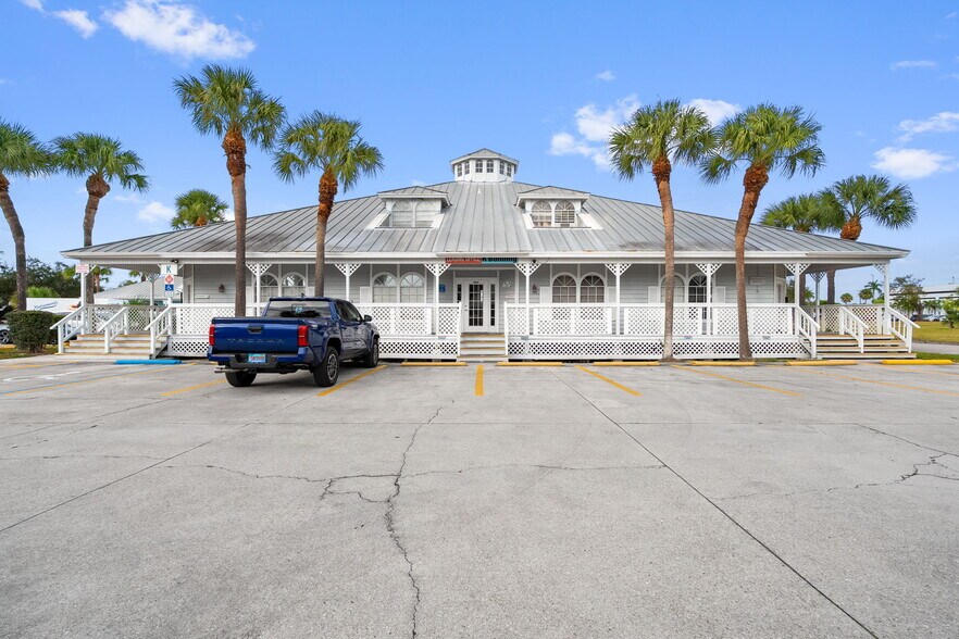 More Photos Of , Fort Myers Office For Sale