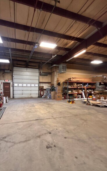 More Photos Of 52 Fitzgerald Dr, Jaffrey Warehouse For Sale