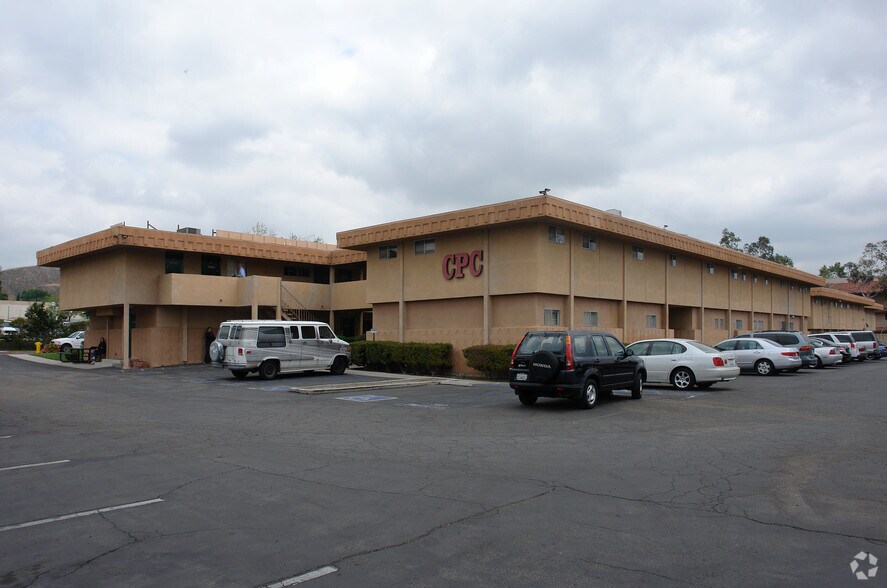More Photos Of 2650 Jones Way, Simi Valley Medical For Lease