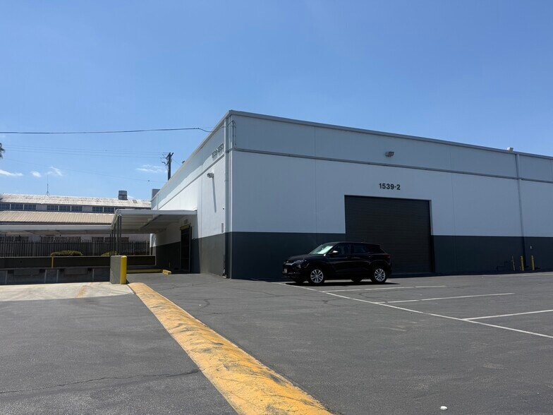 More Photos Of 1539-1553 Greenwood Ave, Montebello Warehouse For Lease