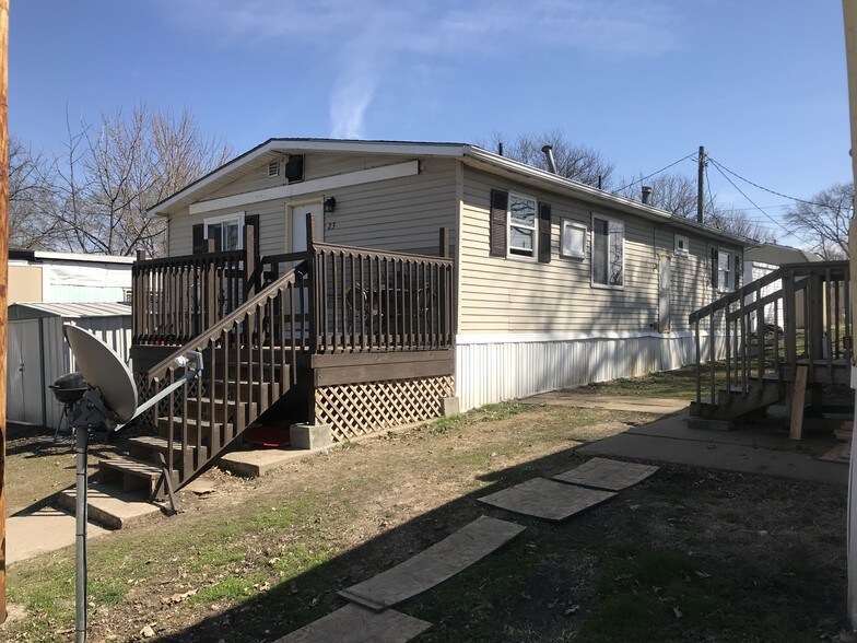 More Photos Of 1424 E Virginia Ave, Des Moines Manufactured Housing Mobile Home Park For Sale