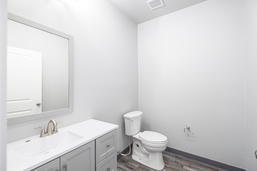 More Photos Of 14010 W Silver Fox Trl, Odessa Warehouse For Sale