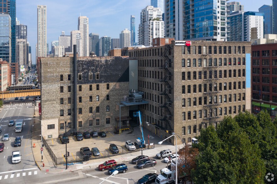 More Photos Of 320 W Ohio St, Chicago Loft Creative Space For Lease