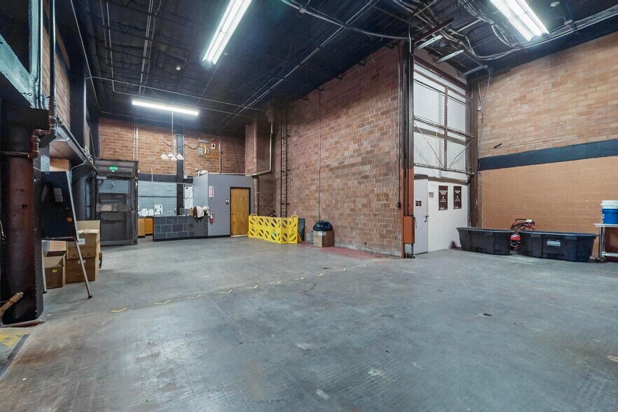 More Photos Of 1510-1512 1st St NW, Albuquerque Industrial For Sale