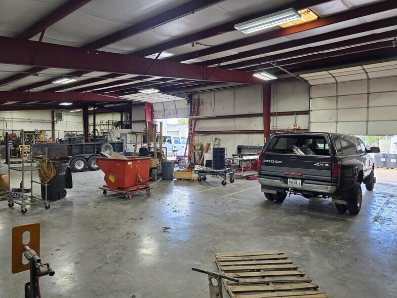 More Photos Of 712 S Milam St, Amarillo Warehouse For Lease