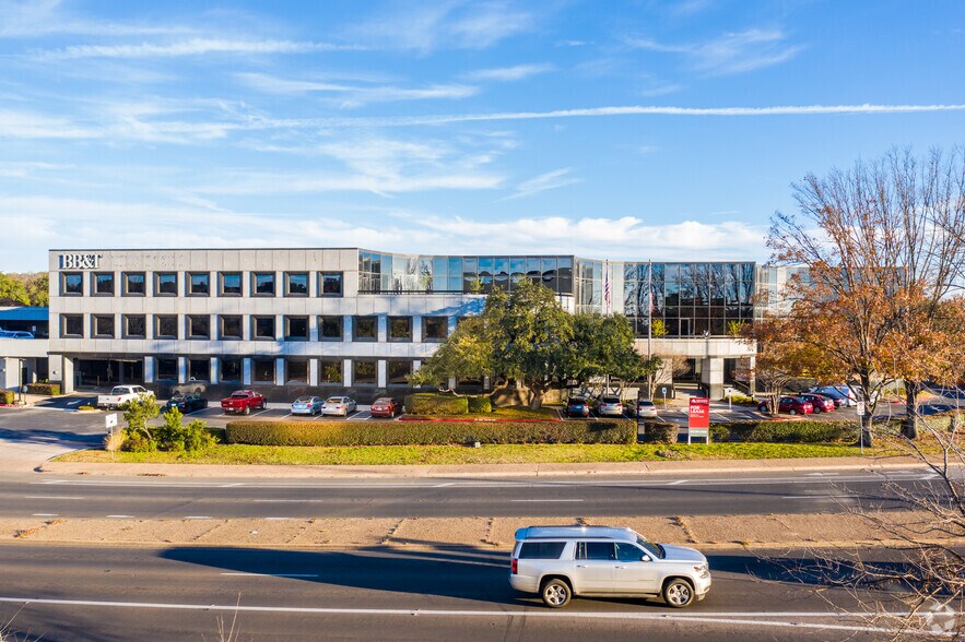 More Photos Of 7800 N Mopac Expy, Austin Medical For Lease