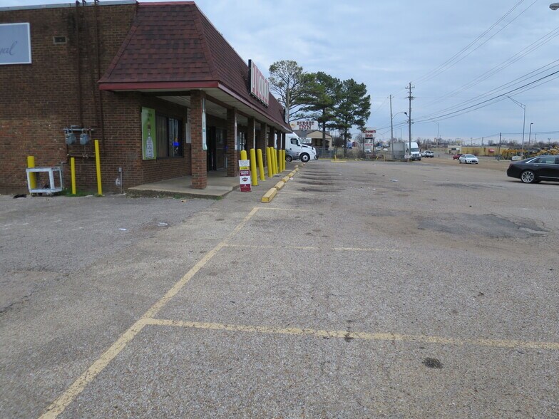 More Photos Of 4014-4018 Lamar Ave, Memphis Freestanding For Lease