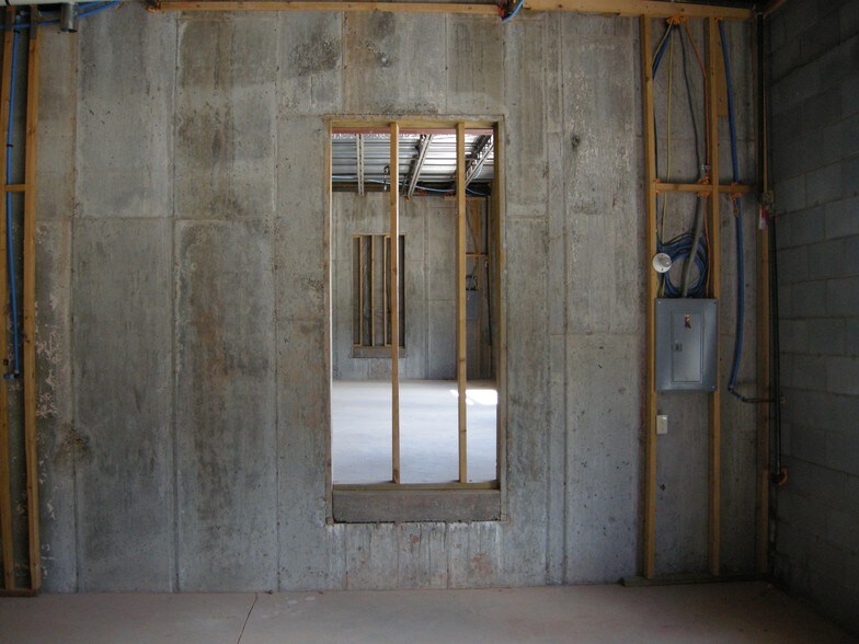 More Photos Of 2550 Highway 82, Glenwood Springs Showroom For Sale