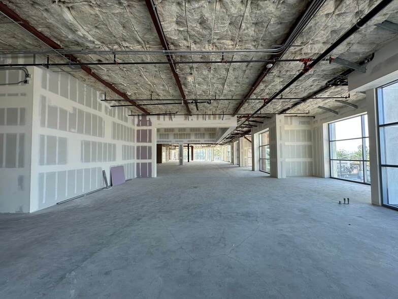 More Photos Of 4625-4635 Admiralty Way, Marina Del Rey Unknown For Lease