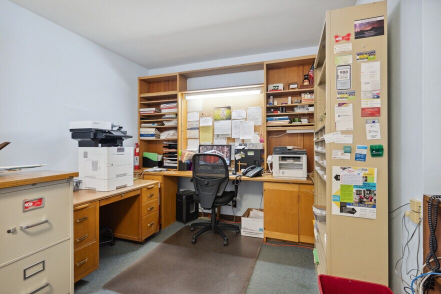 More Photos Of 107 E Madison St, Mount Pleasant Healthcare For Sale