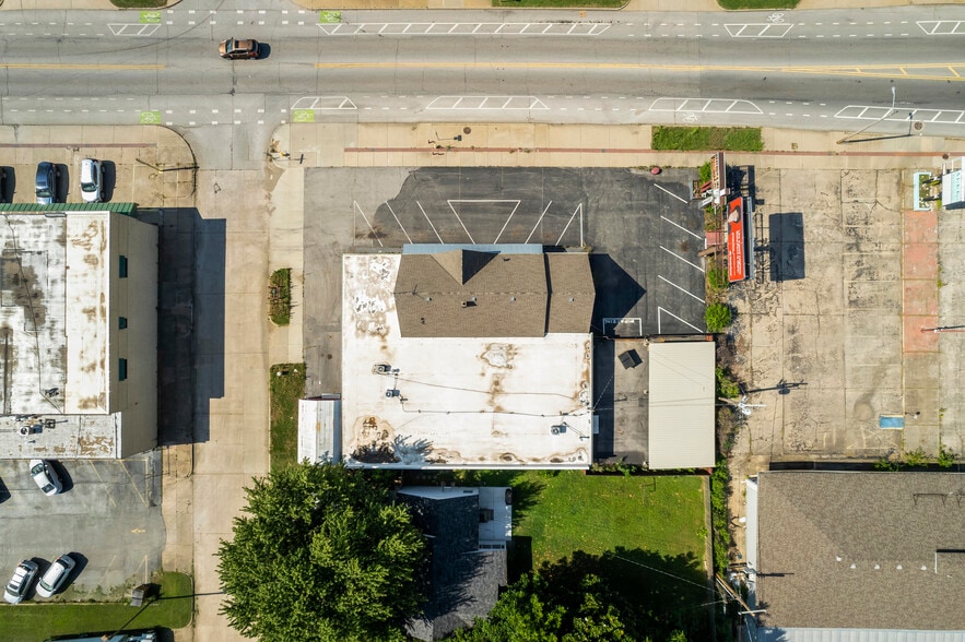 More Photos Of 4702 E 11th St, Tulsa Freestanding For Sale