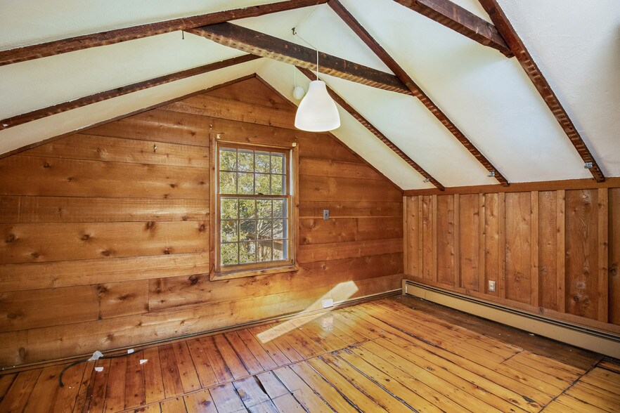 More Photos Of 91 Wall St, Madison Office For Lease