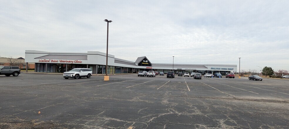 More Photos Of 25520 S Pheasant Ln, Channahon General Retail For Lease