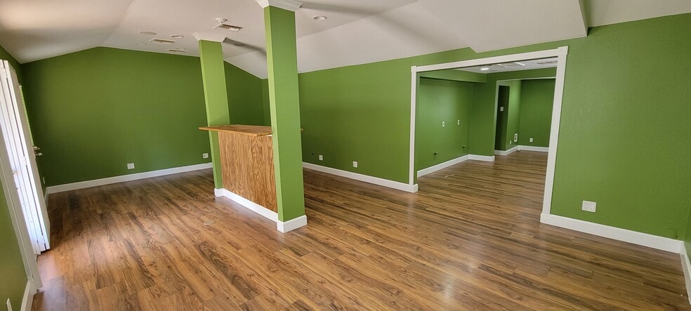 More Photos Of 1901 W Sligh Ave, Tampa Office For Sale