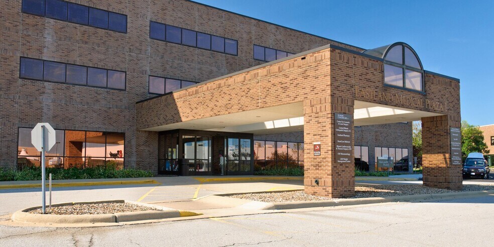 More Photos Of 1505 Eastland Dr, Bloomington Medical For Lease