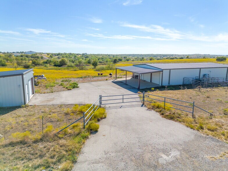 More Photos Of 13300 Cleburne Hwy, Cresson Industrial For Sale