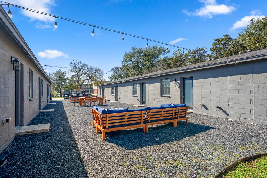 More Photos Of , Houston Multifamily For Sale