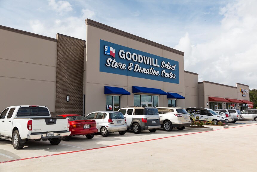 More Photos Of 253 Bypass 35 N, Alvin Unknown For Lease