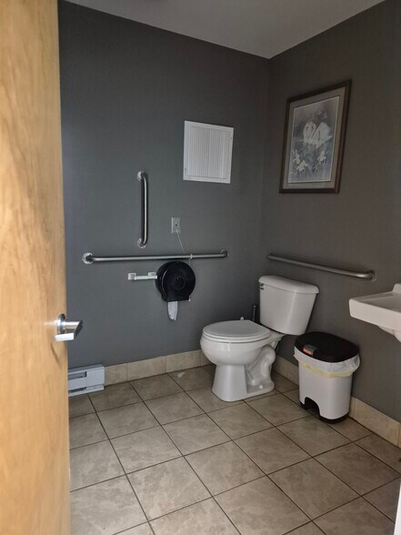 More Photos Of 19 S Walnut St, Wauregan General Retail For Sale