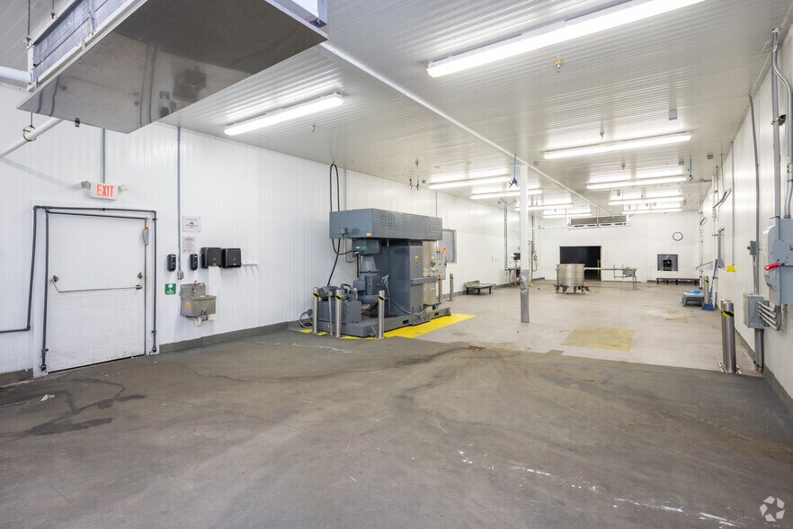 More Photos Of 211 Pine Rd, Easley Warehouse For Sale