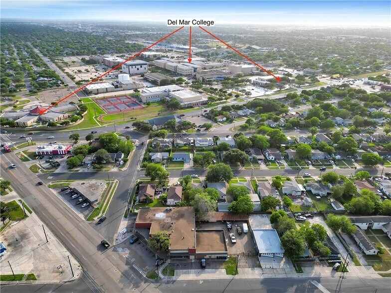 More Photos Of 2001 S Staples St, Corpus Christi Office For Sale