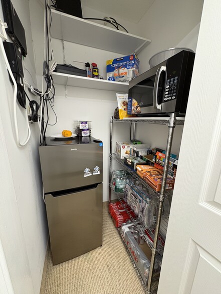 More Photos Of 1 Bethany Rd, Hazlet Office For Sale