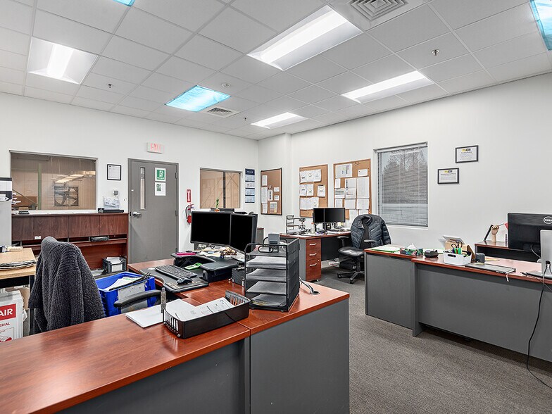 More Photos Of 140 Vista Blvd, Arden Manufacturing For Lease
