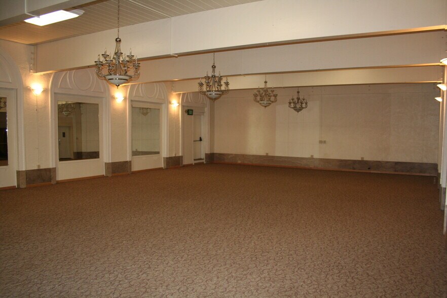 More Photos Of 1705 Main St, Baker City Apartments For Sale