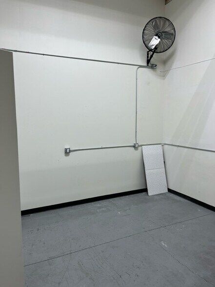 More Photos Of 4749 Bennett Dr, Livermore Research And Development For Sale