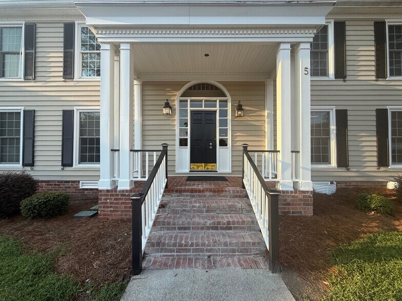 More Photos Of 5 Calendar Ct, Columbia Medical For Lease