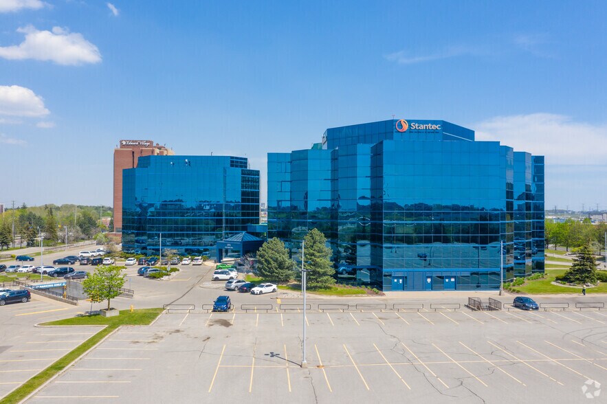 More Photos Of 675 Cochrane Dr, Markham Office For Lease