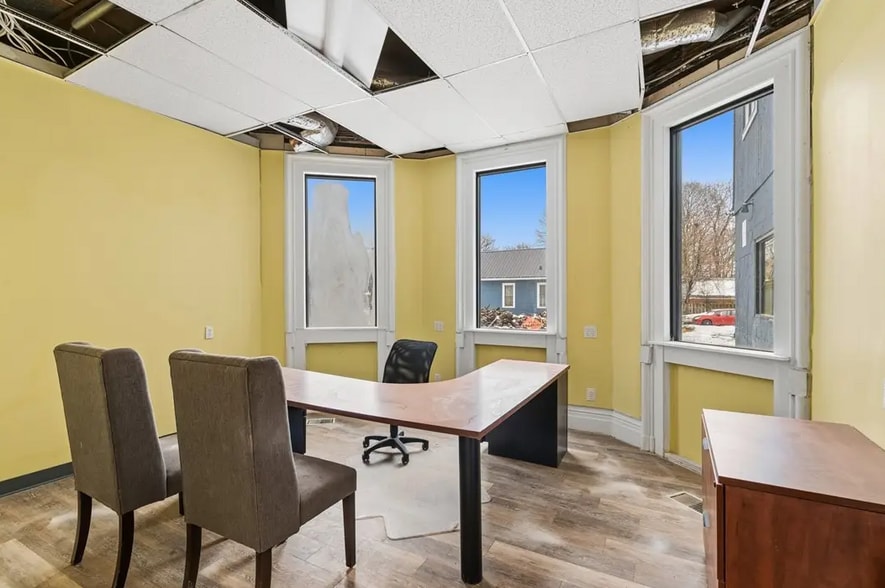 More Photos Of 395 Maple St, Rochester Office For Sale