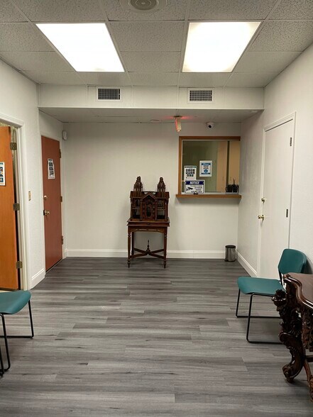 More Photos Of 5100 W 12th St, Little Rock Medical For Sale