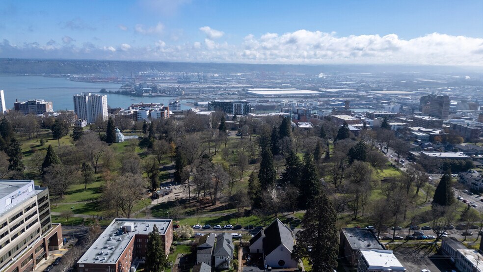 More Photos Of , Tacoma Multifamily For Sale