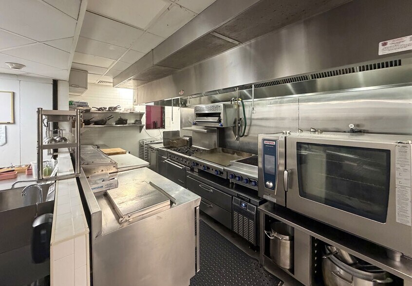 More Photos Of 1500-1506 Bay Rd, Miami Beach Apartments For Lease