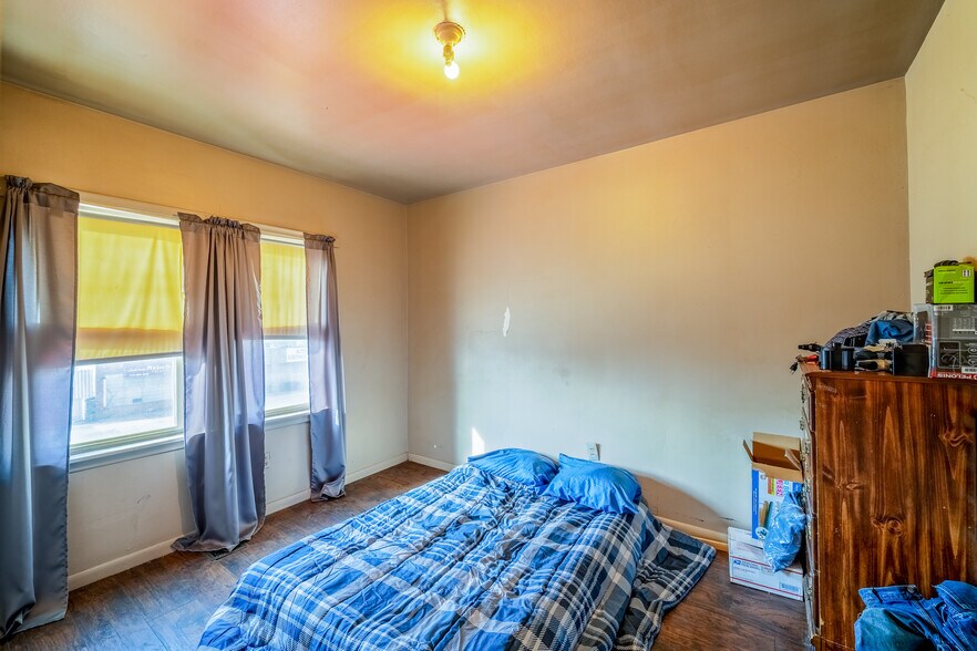 More Photos Of 19430 W Warren Ave, Detroit Specialty For Sale