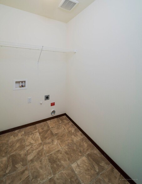 More Photos Of 4708 88th St NE, Marysville Apartments For Sale