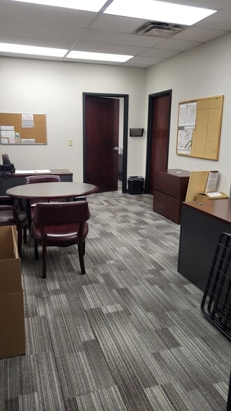 More Photos Of 5111 Peter Taylor Park Dr, Brentwood Unknown For Lease