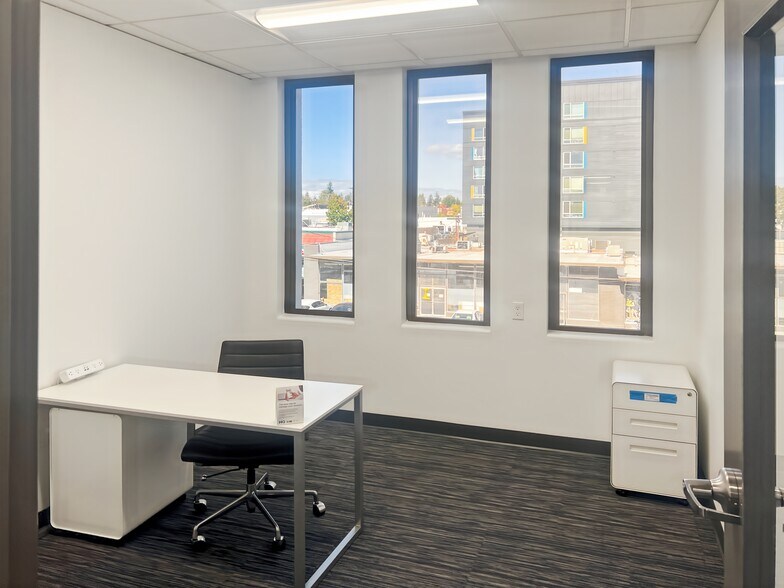 More Photos Of 15111 8th Ave SW, Burien Coworking Space