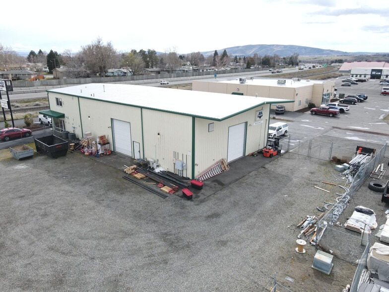 More Photos Of 1846 Terminal Dr, Richland Flex For Sale