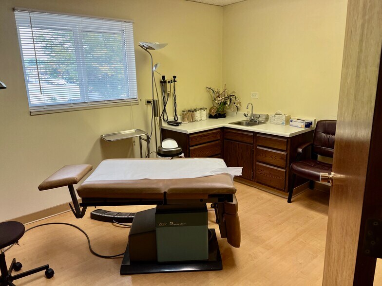 More Photos Of 12001 W 63rd Pl, Arvada Medical For Sale